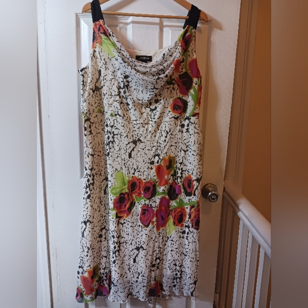 Lane Bryant floral dress size 18 NEW